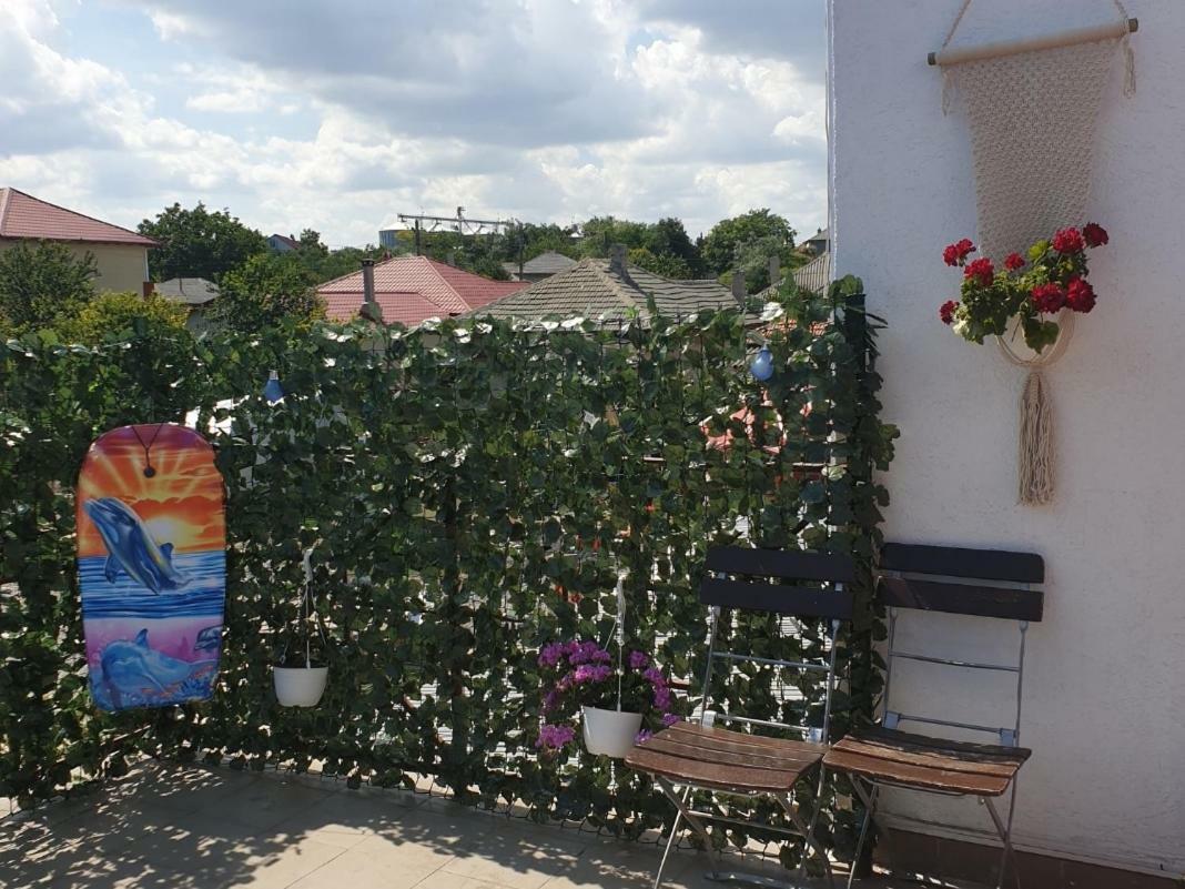 Vila Restaurant Angellys Tuzla Exterior photo